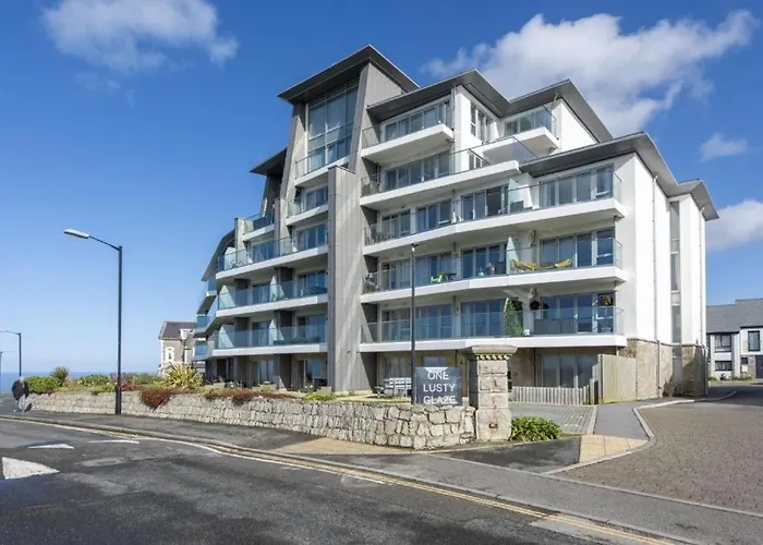 Sea View Apartment At One Lusty Glaze